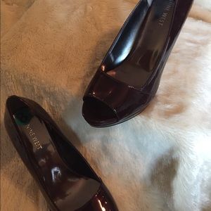 NWT Brown Patent Leather Pumps